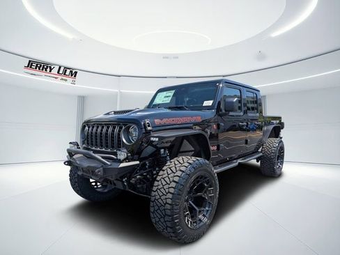 New 2026 Jeep Gladiator Mojave w/ Safety Group image 7