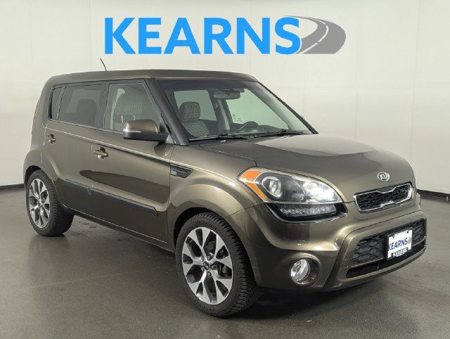 Used 2012 Kia Soul ! FWD image 1