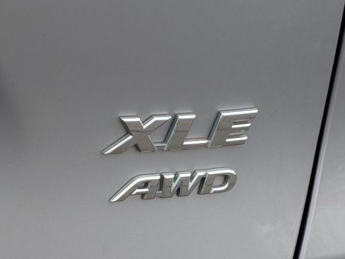 Used 2024 Toyota RAV4 XLE image 10
