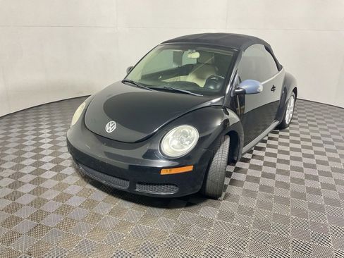Used 2008 Volkswagen Beetle SE image 6