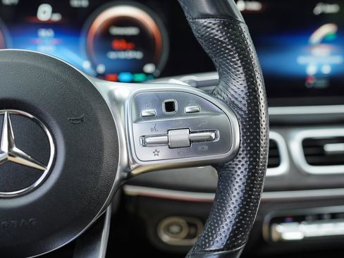 Used 2022 Mercedes-Benz GLS 450 4MATIC w/ AMG Line Exterior image 31