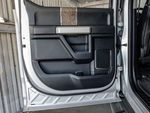 Used 2019 Ford F350 Lariat w/ Lariat Value Package image 46