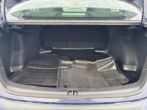 Used 2020 Toyota Corolla LE image 22