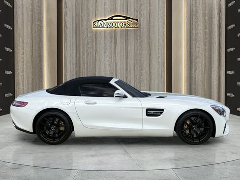 Used 2018 Mercedes-Benz AMG GT Roadster image 13
