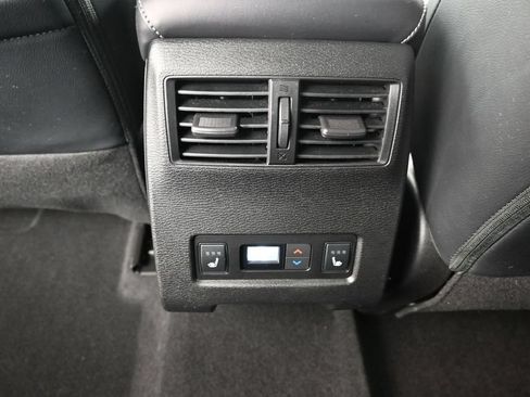 Used 2023 Mitsubishi Outlander SEL FWD image 19