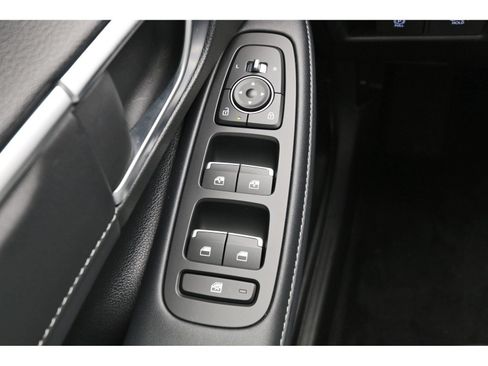 Certified 2025 Hyundai Sonata Limited FWD image 22