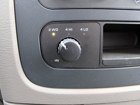 Used 2004 Dodge Ram 2500 Truck SLT w/ Trailer Tow Group image 12