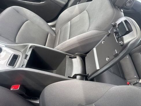 Used 2024 Chevrolet Malibu LT image 19