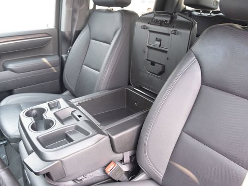 Used 2025 GMC Sierra 1500 SLT AWD/4WD image 8