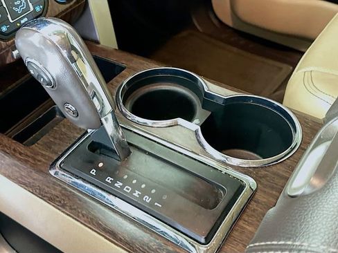 Used 2013 Ford F150 Lariat w/ Luxury Equipment Group image 19