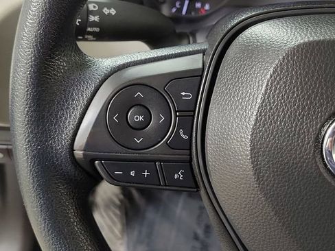 Used 2025 Toyota Corolla LE FWD image 24