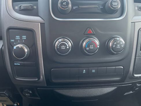 Used 2014 RAM 1500 Express image 20