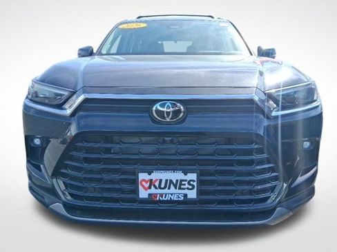 New 2026 Toyota Grand Highlander AWD image 3