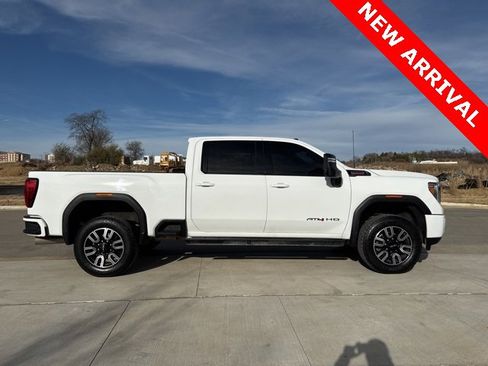 Used 2023 GMC Sierra 2500 AT4 w/ AT4 Preferred Package image 2