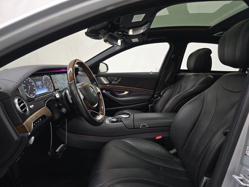 Used 2016 Mercedes-Benz S 550 4MATIC Sedan w/ Premium Package image 31