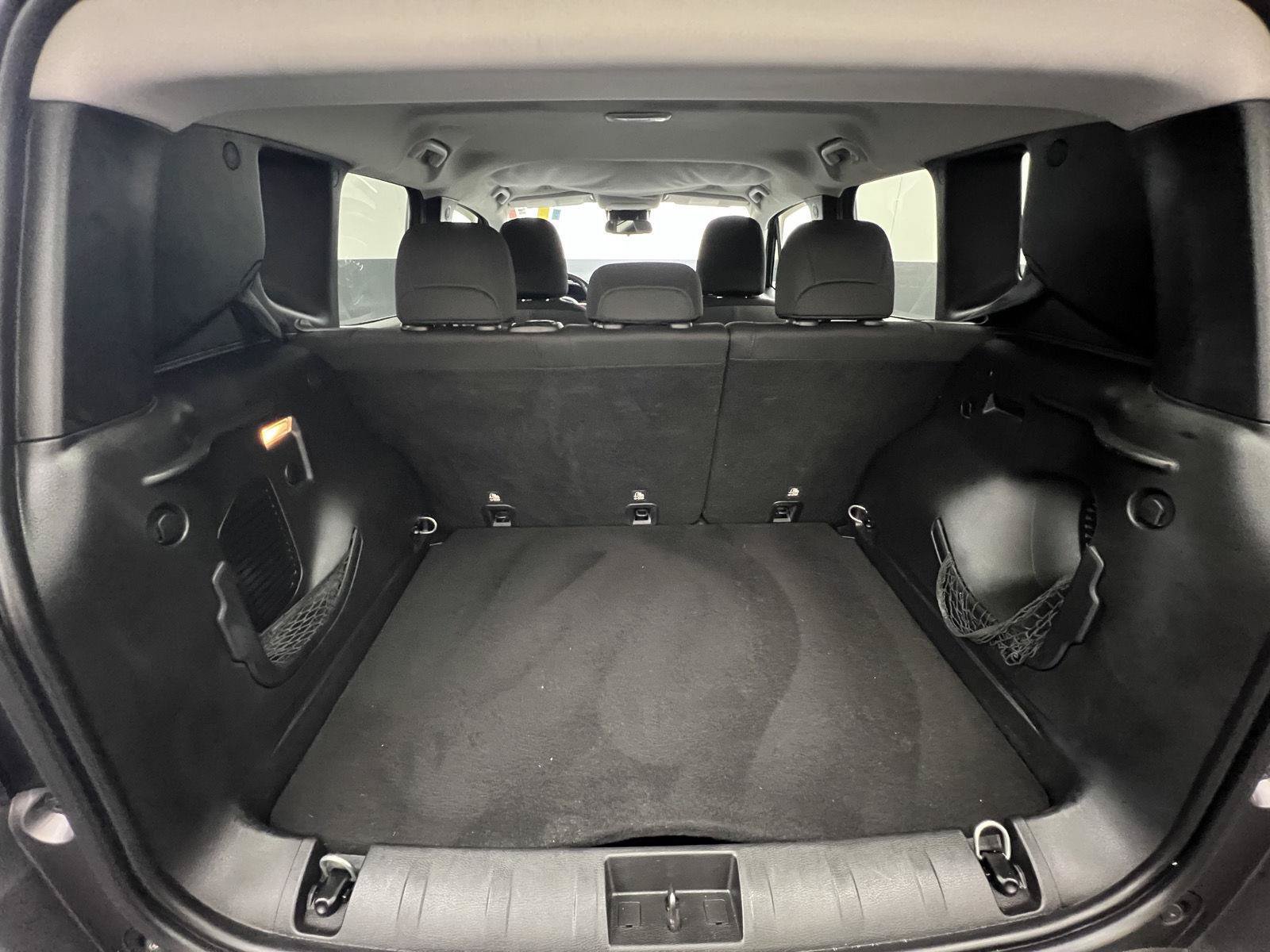 Used 2019 Jeep Renegade Altitude w/ Quick Order Package 2XM FWD image 20