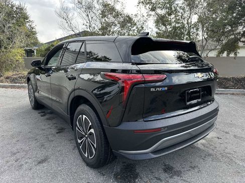 New 2026 Chevrolet Blazer EV LT image 4