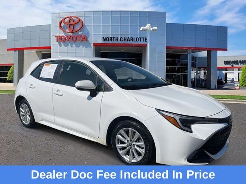 Used 2024 Toyota Corolla SE FWD image 1