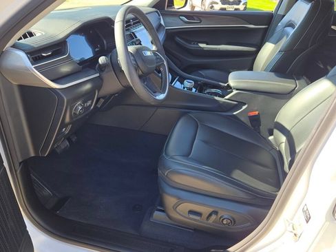 Certified 2023 Jeep Grand Cherokee Limited AWD/4WD image 26