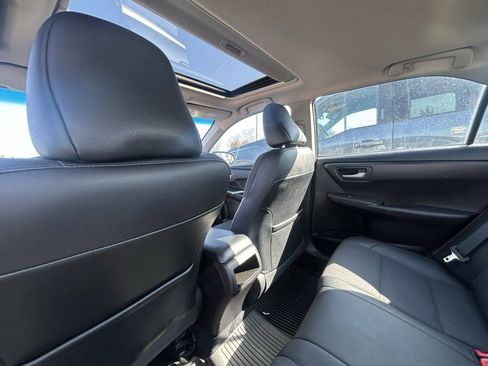 Used 2017 Toyota Camry SE image 26