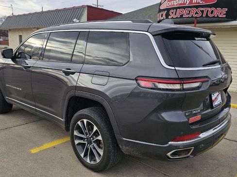 Used 2022 Jeep Grand Cherokee L Overland w/ Advanced Protech Group III image 2