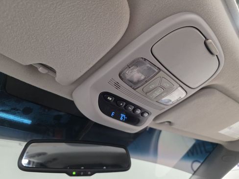 Used 2007 Toyota Sienna XLE image 42