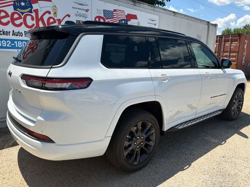 New 2026 Jeep Grand Cherokee L Limited AWD/4WD image 3