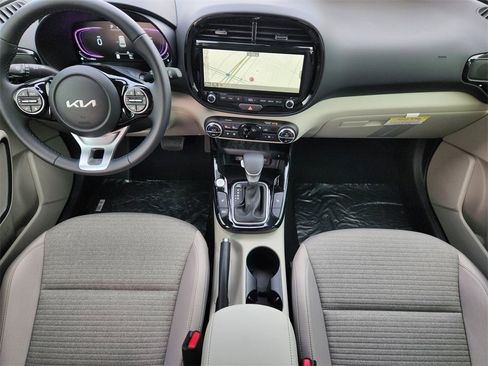 New 2025 Kia Soul EX image 19