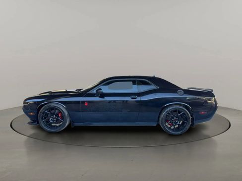 Used 2015 Dodge Challenger R/T Scat Pack w/ Scat Pack Appearance Package image 8