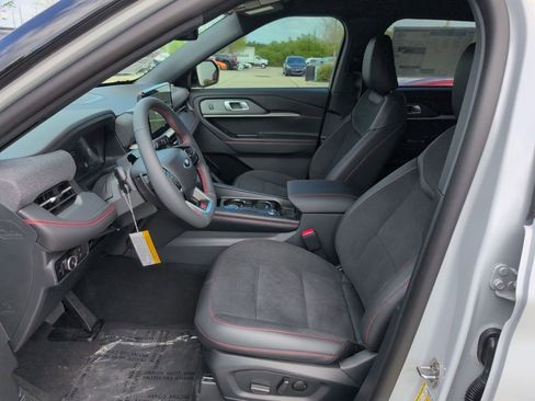 New 2026 Ford Explorer ST image 6