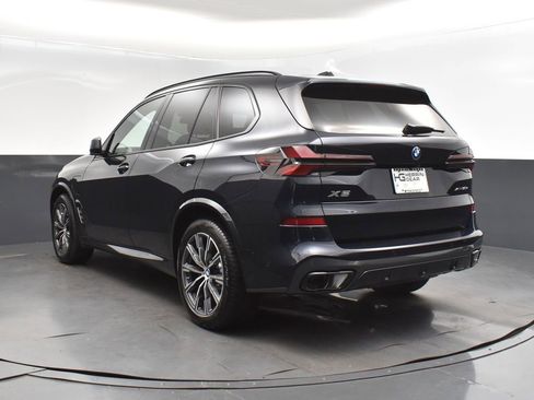 Certified 2026 BMW X5 xDrive50e w/ M Sport Package AWD/4WD image 5