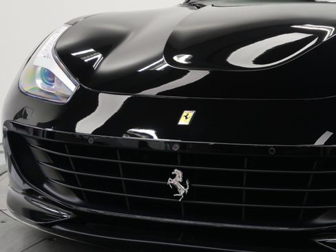 Used 2017 Ferrari GTC4Lusso image 41
