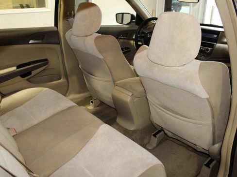 Used 2009 Honda Accord LX-P image 26