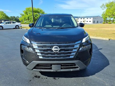 Used 2024 Nissan Rogue SV AWD/4WD image 8