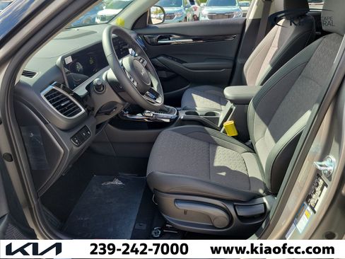 New 2026 Kia Seltos S FWD image 19