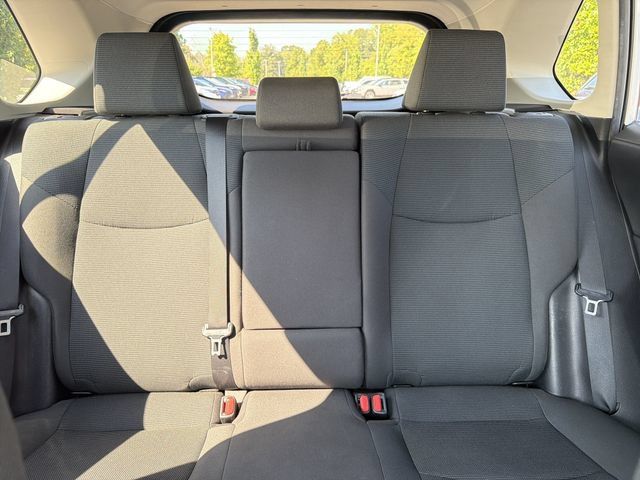 Used 2022 Toyota RAV4 LE FWD image 28