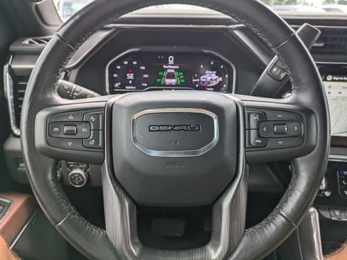 Used 2025 GMC Sierra 3500 Denali Ultimate AWD/4WD image 31