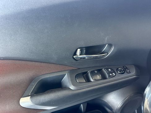 Used 2023 Nissan Kicks SR image 8