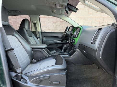 Used 2015 Chevrolet Colorado Z71 image 9