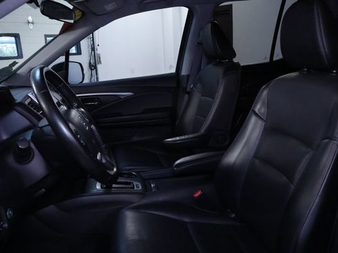 Used 2019 Honda Ridgeline RTL image 15