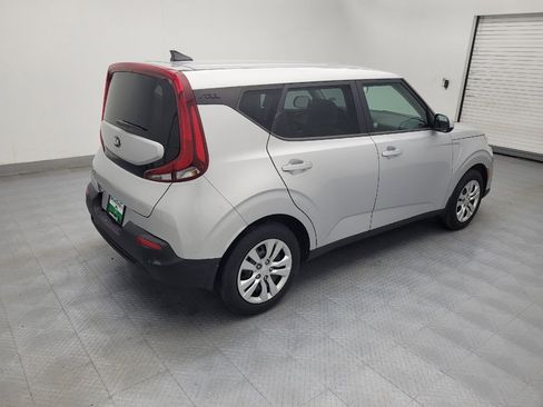 Used 2020 Kia Soul LX image 10