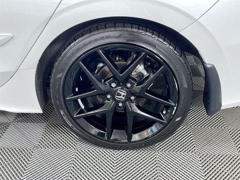 Used 2023 Honda Civic Sport image 34