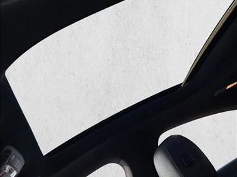 Used 2025 Mercedes-Benz CLA 250 image 16