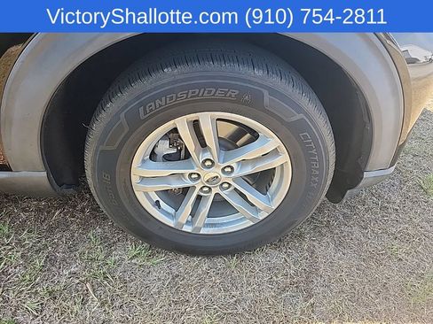Used 2021 Ford Explorer XLT w/ Equipment Group 202A RWD image 32