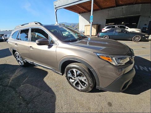 Used 2022 Subaru Outback Limited image 2