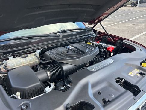 Used 2023 Jeep Wagoneer Series III w/ Preferred Equipment Group image 16