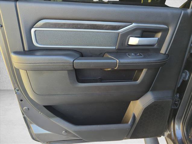Used 2023 RAM 2500 Big Horn w/ Night Edition AWD/4WD image 9