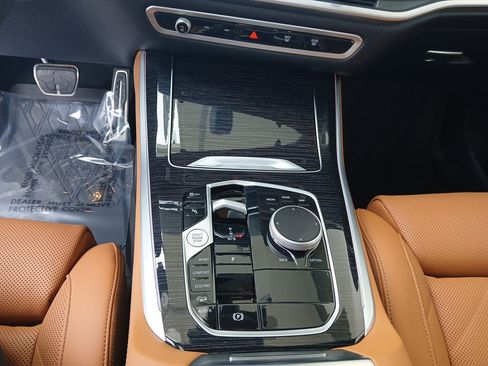 Used 2026 BMW X5 xDrive40i w/ M Sport Package image 20