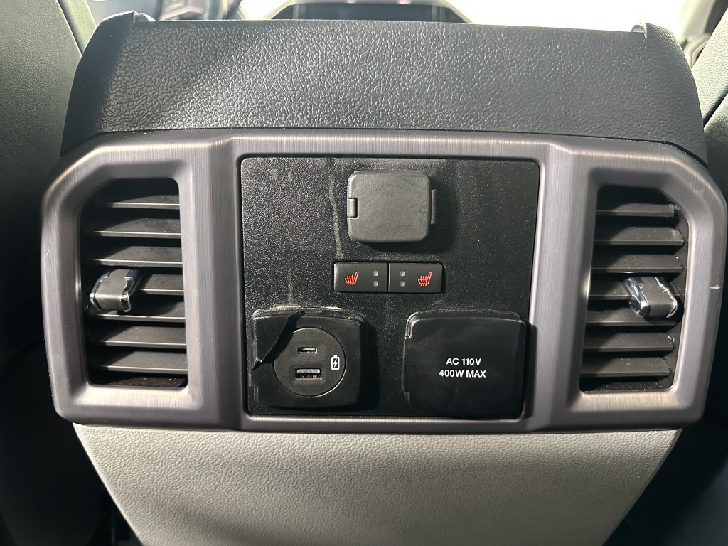 Used 2022 Ford F350 Limited AWD/4WD image 28