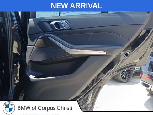 Used 2022 BMW X5 xDrive40i w/ Premium Package AWD/4WD image 11